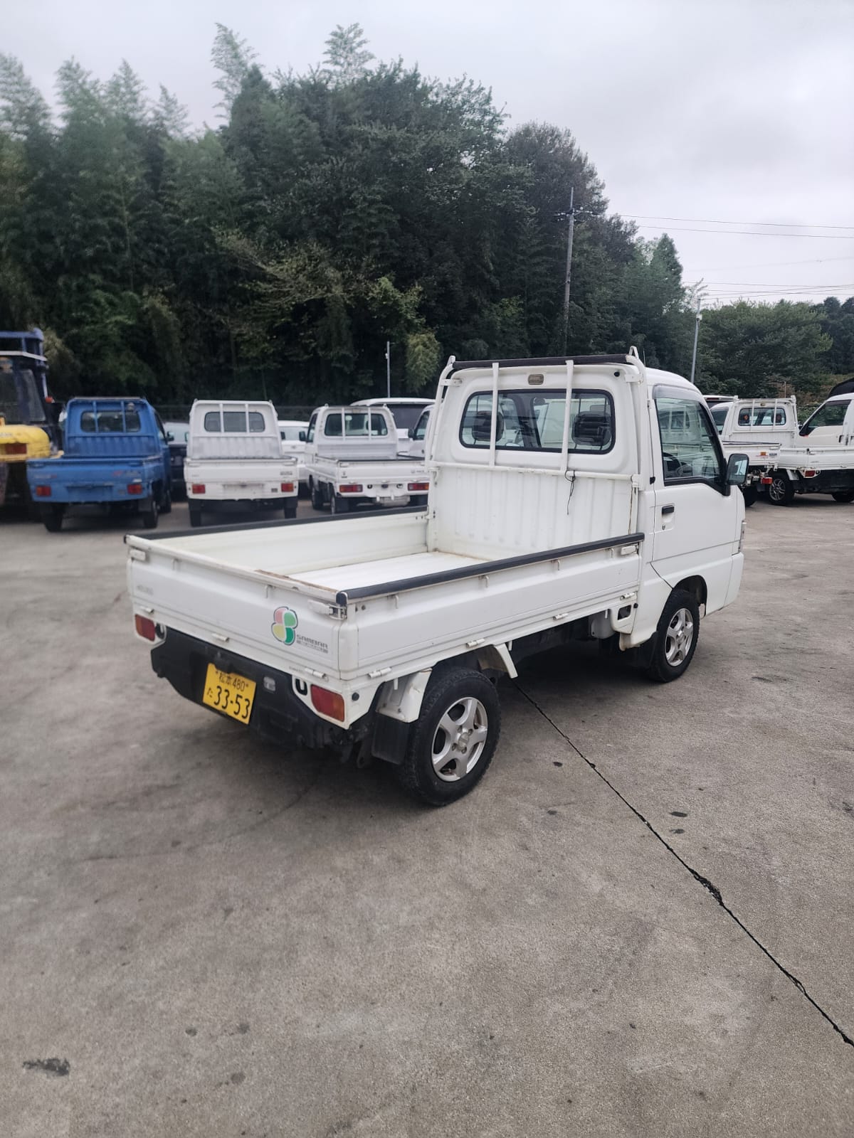 White 2001 Subaru Sambar 4x4 kei truck, photo 3 of 11