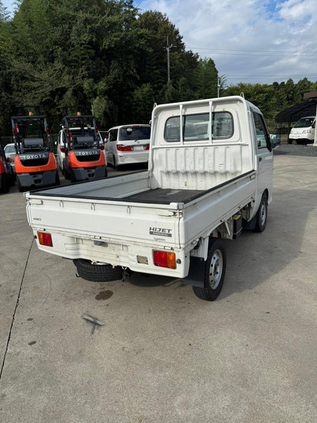 White 1999 Daihatsu Hijet 4x4 kei truck, photo 3 of 6