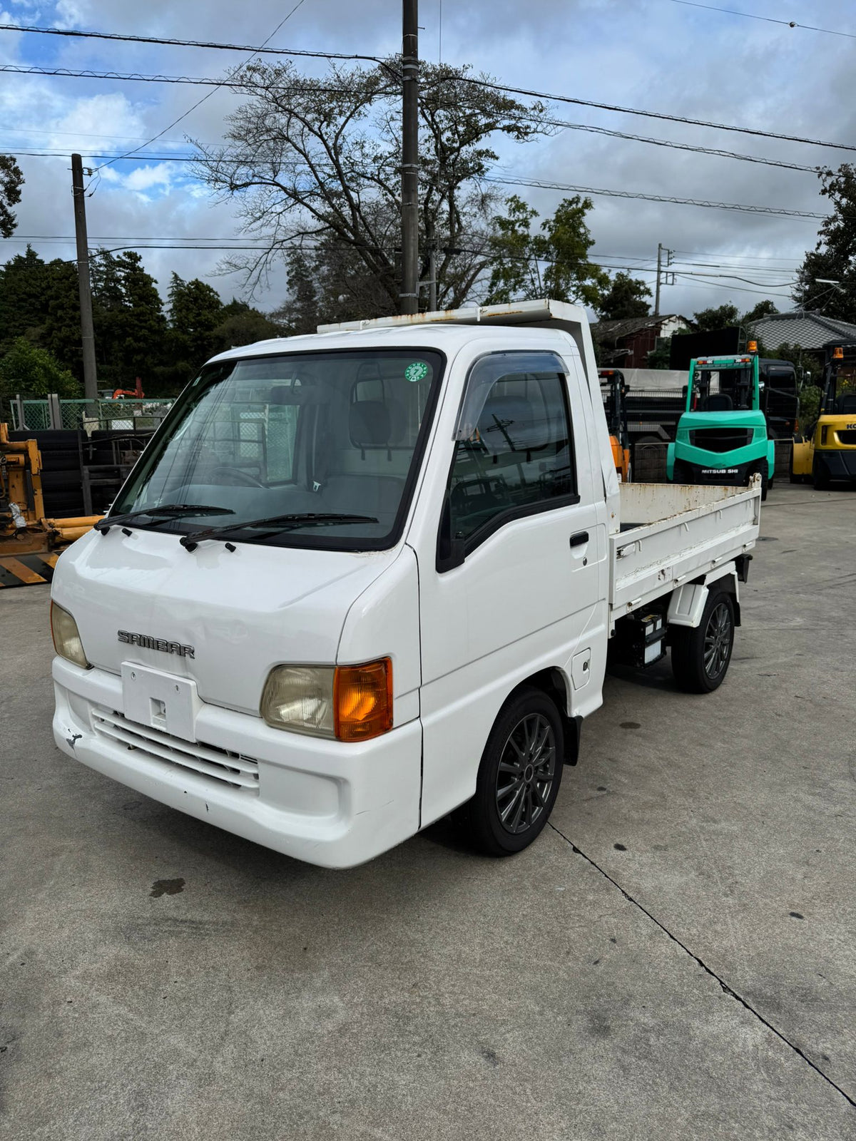 White 2000 Subaru Sambar 4x4 kei truck, photo 2 of 10