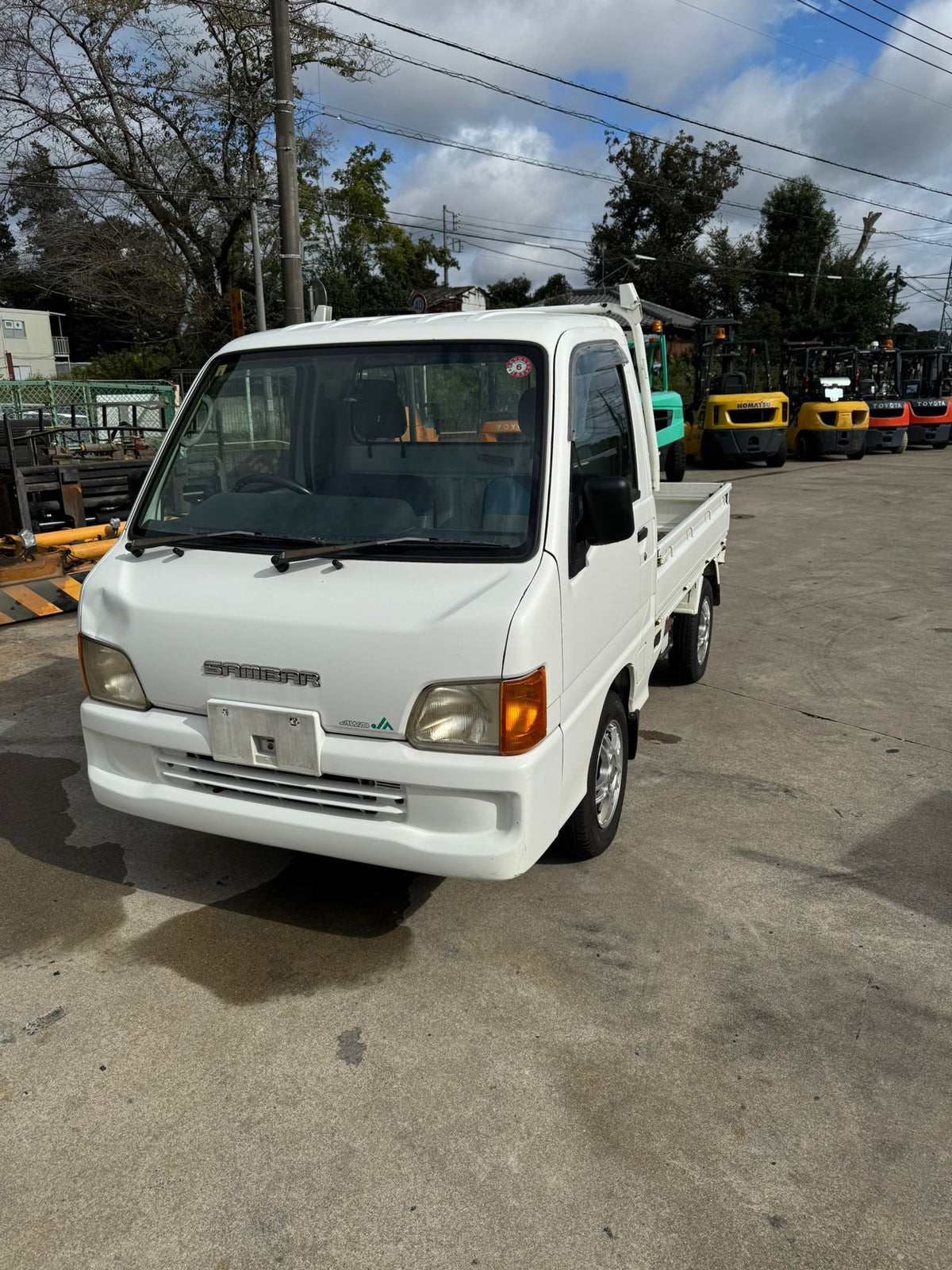 White 2000 Subaru Sambar 4x4 kei truck, photo 2 of 10