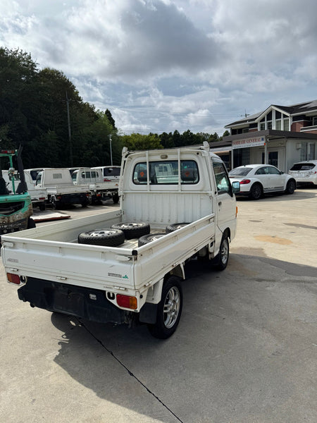 White 2000 Subaru Sambar 4x4 kei truck, photo 3 of 10