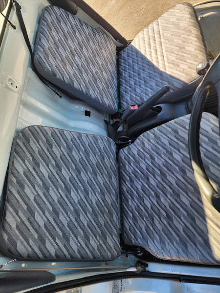 White 2001 Daihatsu Hijet 4x4 kei truck, photo 8 of 10