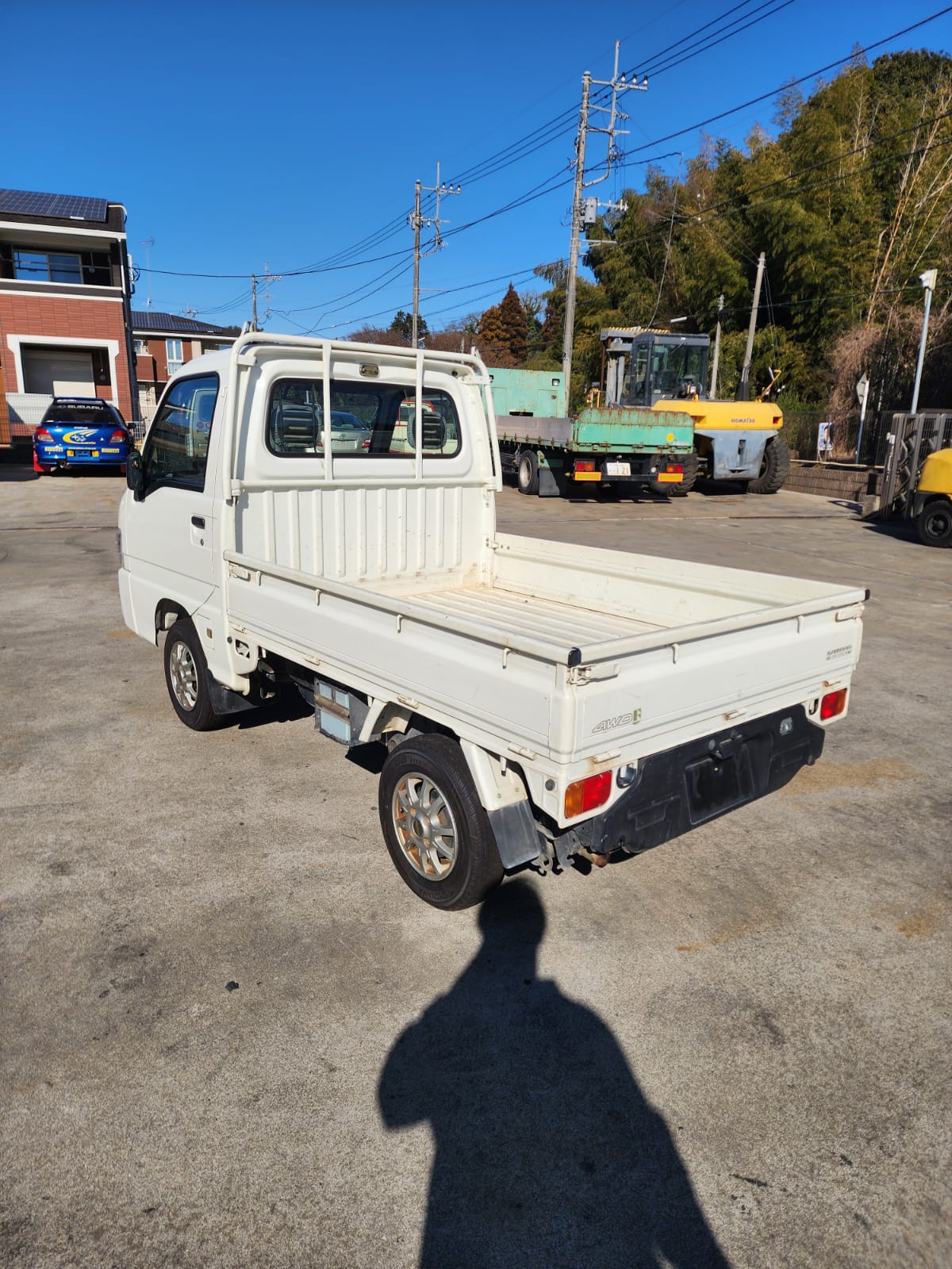 White 2001 Subaru Sambar 4x4 kei truck, photo 3 of 12