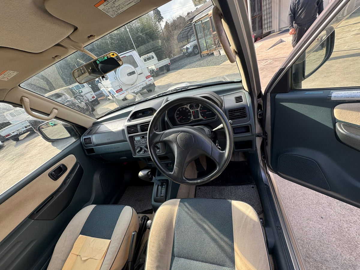 Silver 1999 Mitsubishi Pajero Mini 4x4 kei SUV, photo 5 of 11