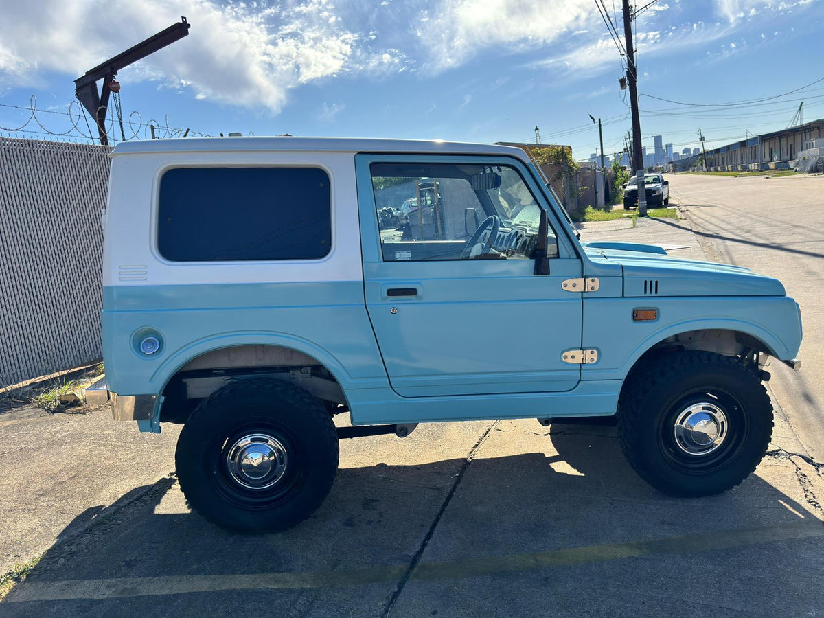 Blue/White 1996 Suzuki Jimny kei SUV, photo 4 of 15