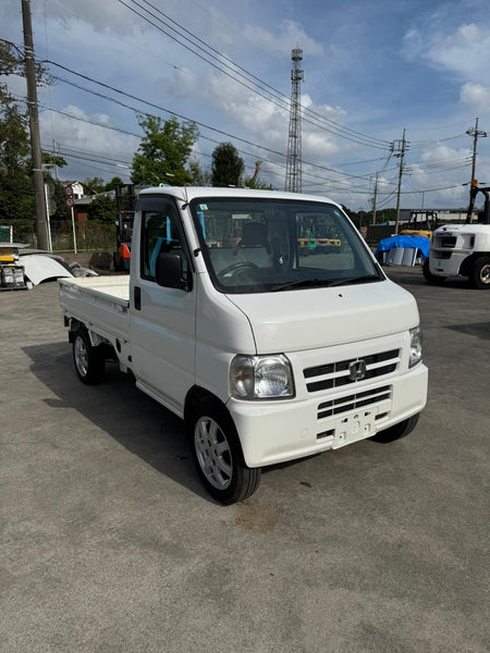 White 2001 Honda Acty 4x4 kei truck, photo 2 of 9