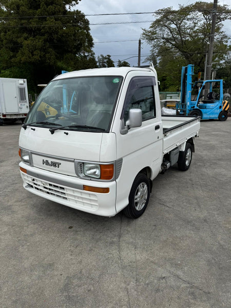 White 1998 Daihatsu Hijet Dump Truck 4x4, photo 1 of 12