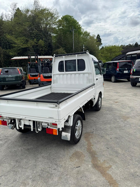 White 1998 Daihatsu Hijet Dump Truck 4x4, photo 3 of 12