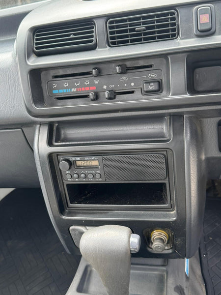 White 2001 Daihatsu Hijet 4x4 kei truck, photo 8 of 10