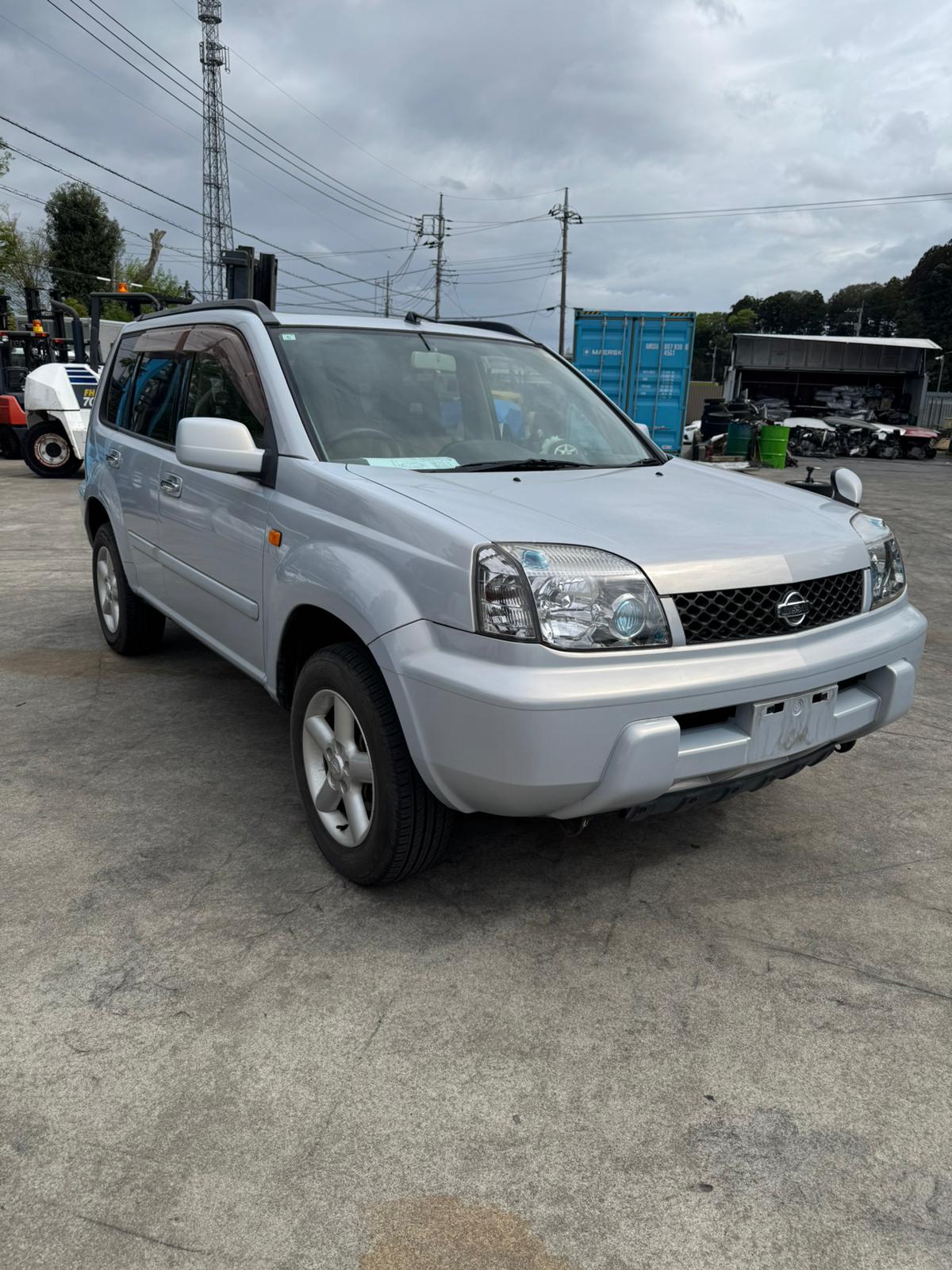Light Blue 2001 Nissan X-Trail 4WD SUV, photo 2 of 10