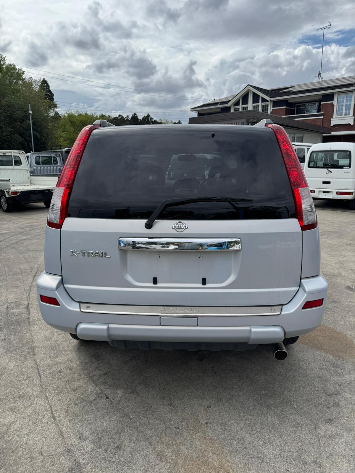 Light Blue 2001 Nissan X-Trail 4WD SUV, photo 4 of 10