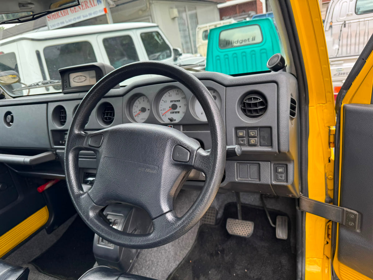 Yellow 1997 Suzuki Jimny Sierra 4x4 kei SUV, photo 6 of 14