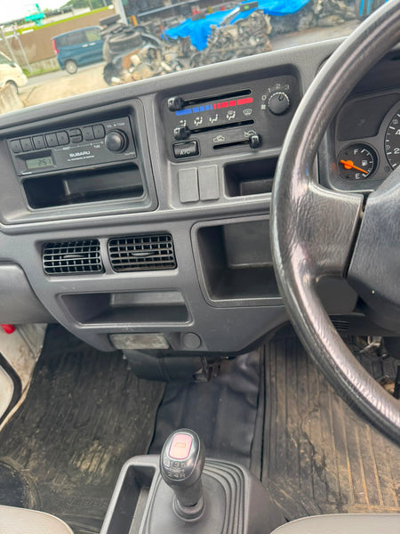 White 2001 Subaru Sambar 4x4 kei truck, photo 8 of 9