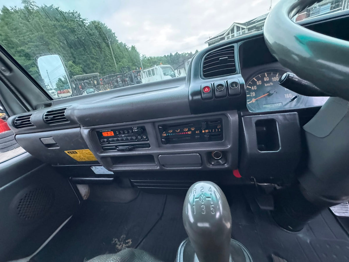 White 1998 Isuzu Elf Diesel Dump Truck 4x2, photo 9 of 14