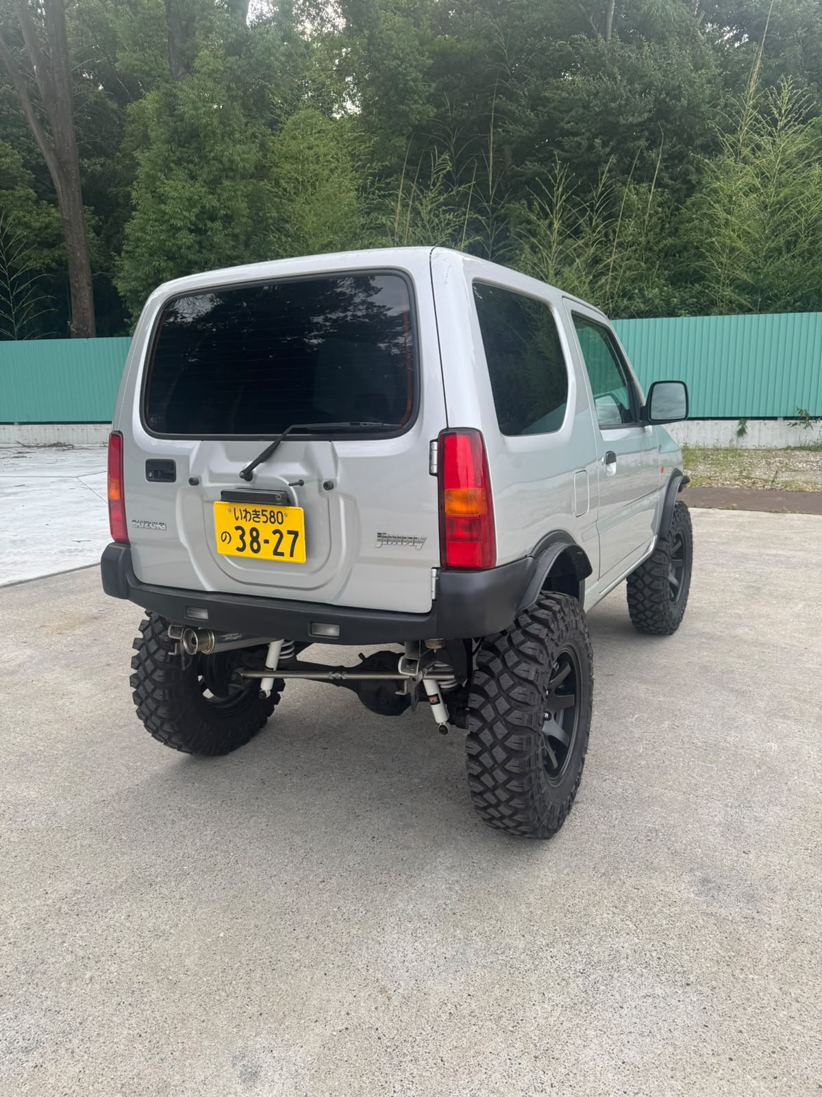Silver 2000 Suzuki Jimny 4x4 kei SUV, photo 6 of 10