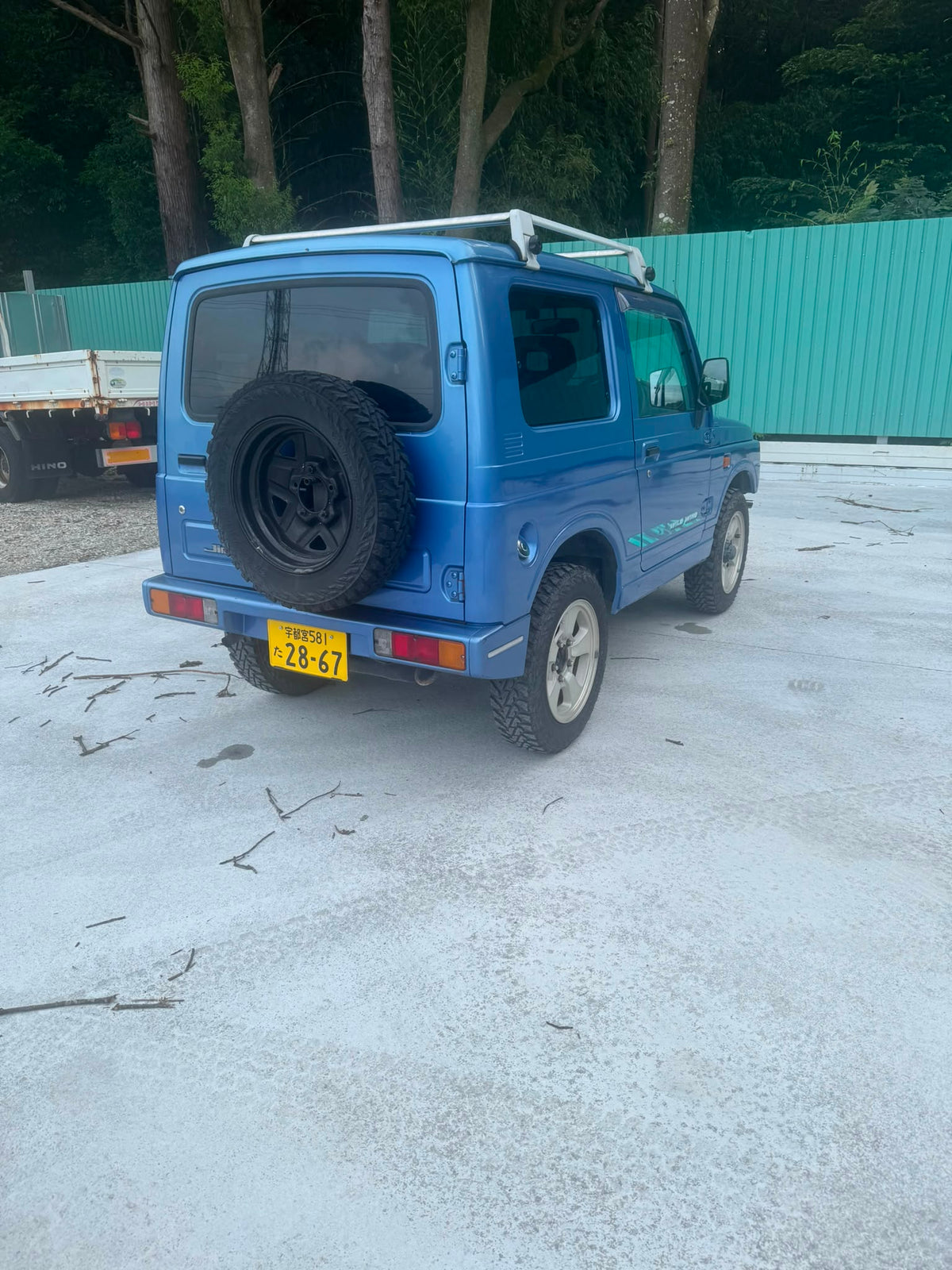Blue 1997 Suzuki Jimny 4x4 kei SUV, photo 5 of 9