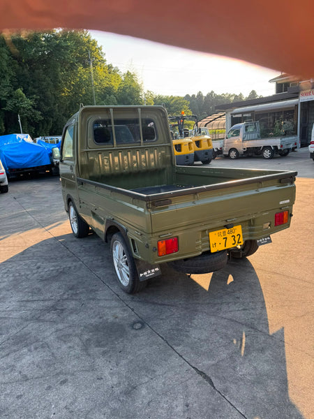 Army green 1999 Daihatsu Hijet 4x2 kei truck, photo 4 of 9