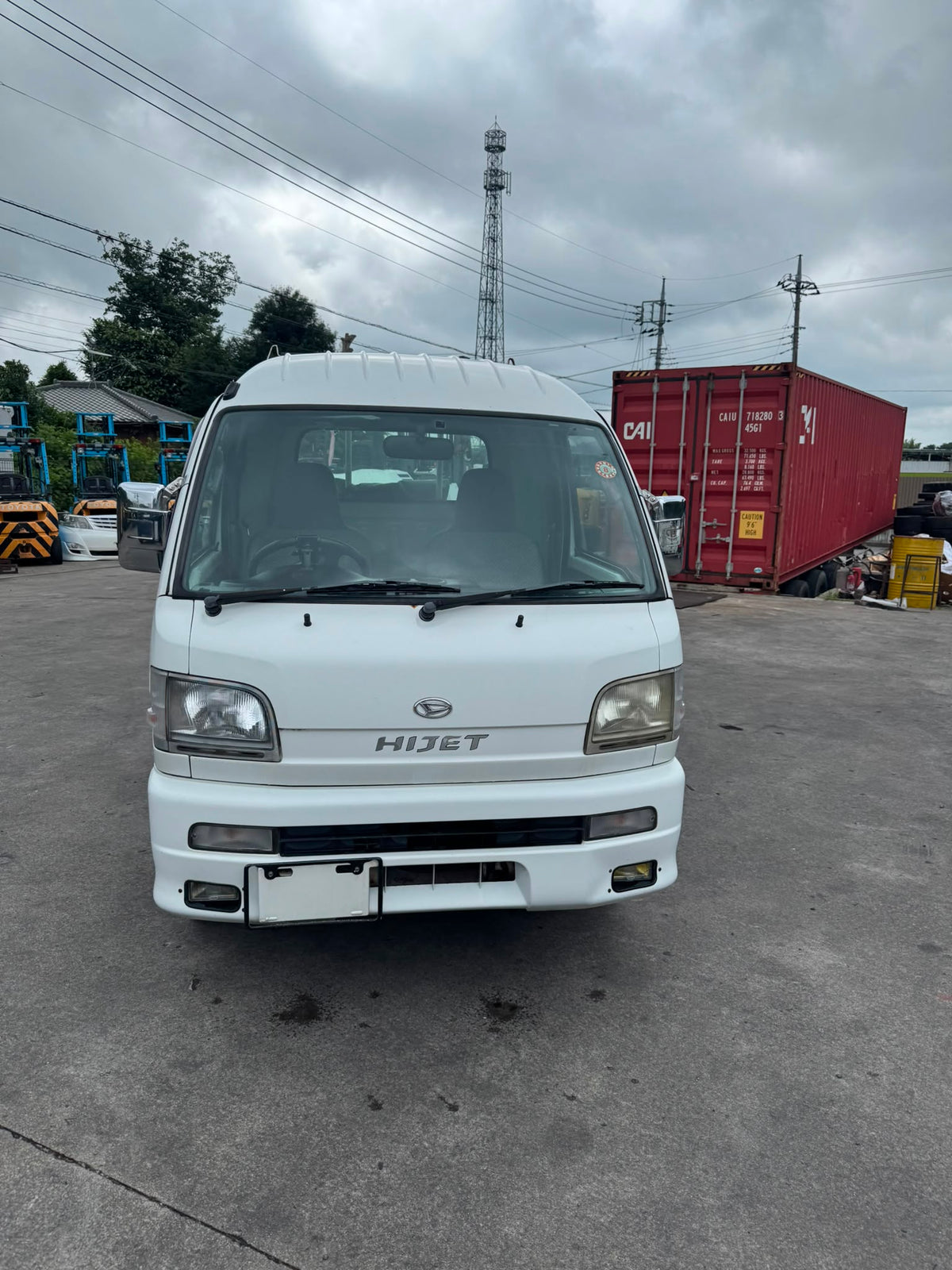 White 2000 Daihatsu Hijet Jumbo 4x4 A/T kei truck, photo 2 of 8