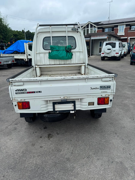 White 2000 Daihatsu Hijet Jumbo 4x4 A/T kei truck, photo 5 of 8