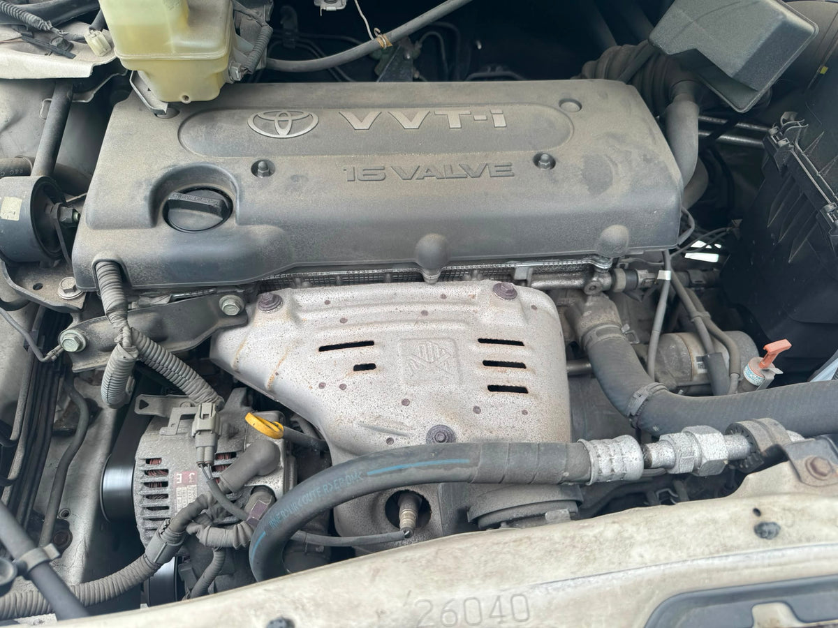 White 2001 Toyota Harrier 4WD SUV, photo 12 of 12