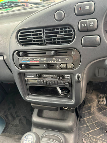 Light blue 1998 Daihatsu Hijet Van 4x2, photo 9 of 9