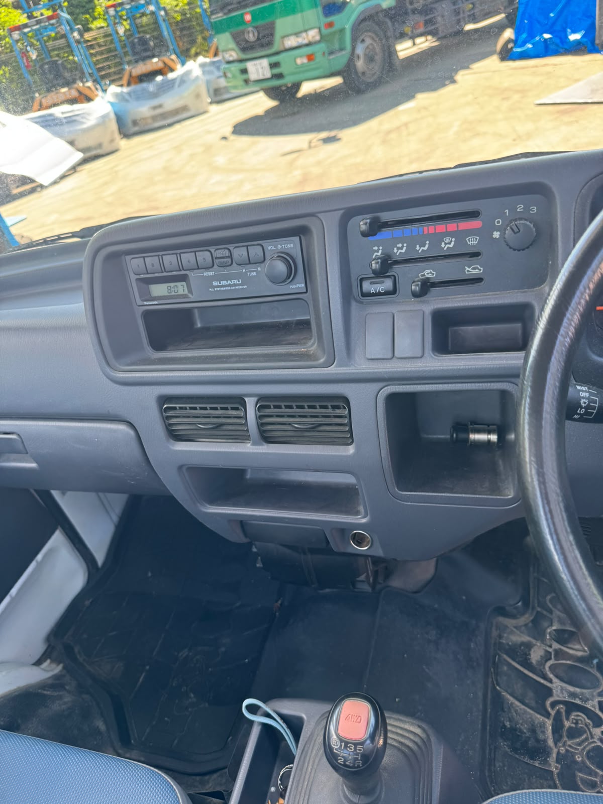White 2000 Subaru Sambar 4x4 kei truck, photo 8 of 9