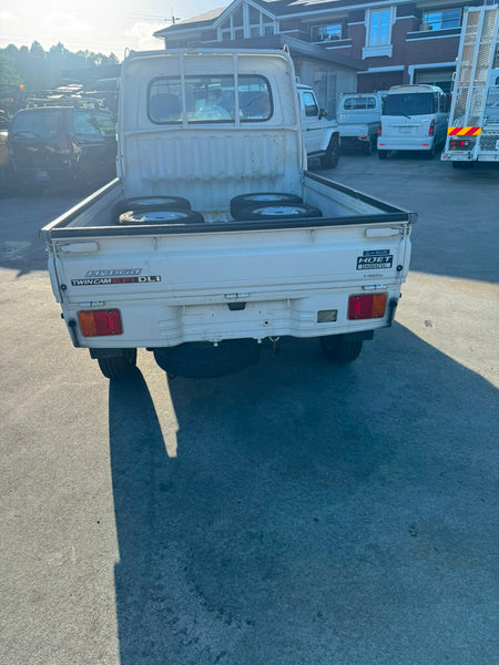 1999 Daihatsu Hijet 4x2 kei truck, photo 4 of 8