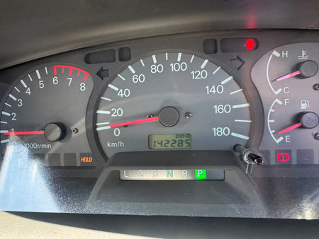 White 2000 Mitsubishi Delica Space Gear Chamonix 4WD van, photo 10 of 14