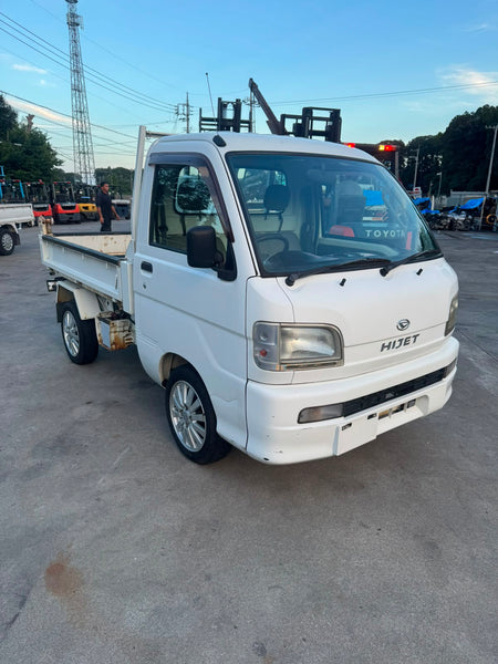 White 2000 Daihatsu Hijet Dump Truck 4x4, photo 1 of 11