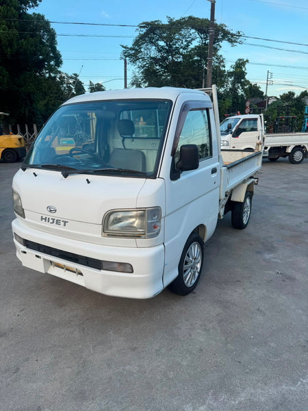 White 2000 Daihatsu Hijet Dump Truck 4x4, photo 6 of 11