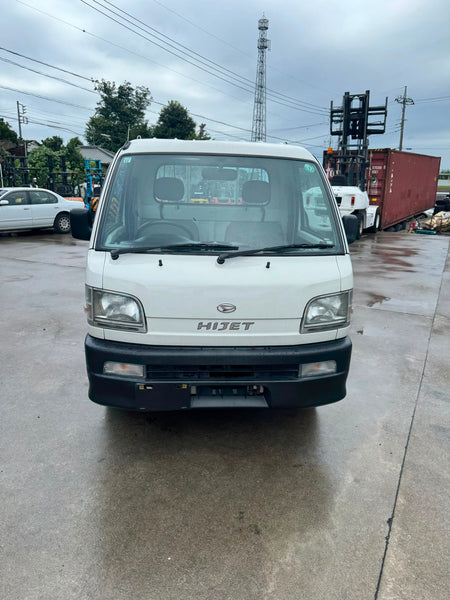 White 1999 Daihatsu Hijet 4x4 kei truck, photo 2 of 10