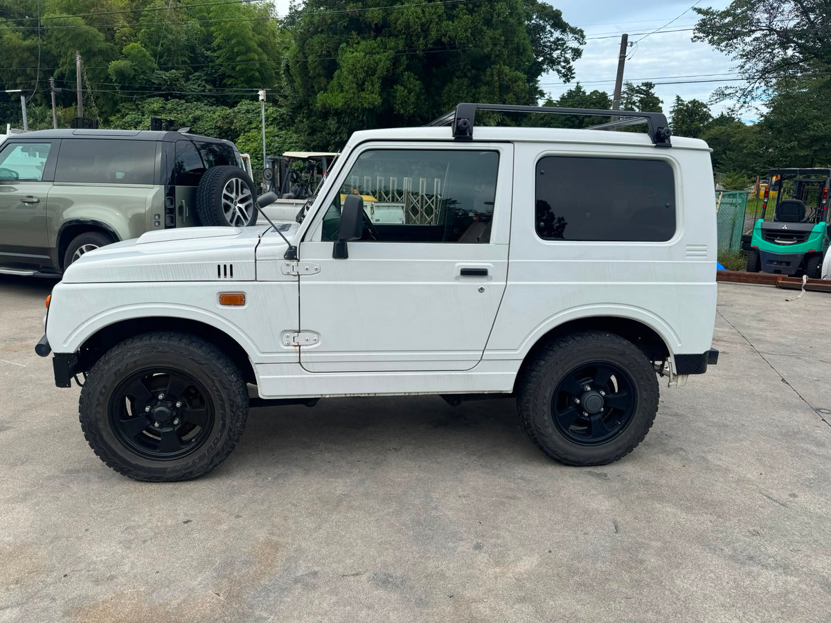 White 1997 Suzuki Jimny 4x4 kei SUV, photo 4 of 14