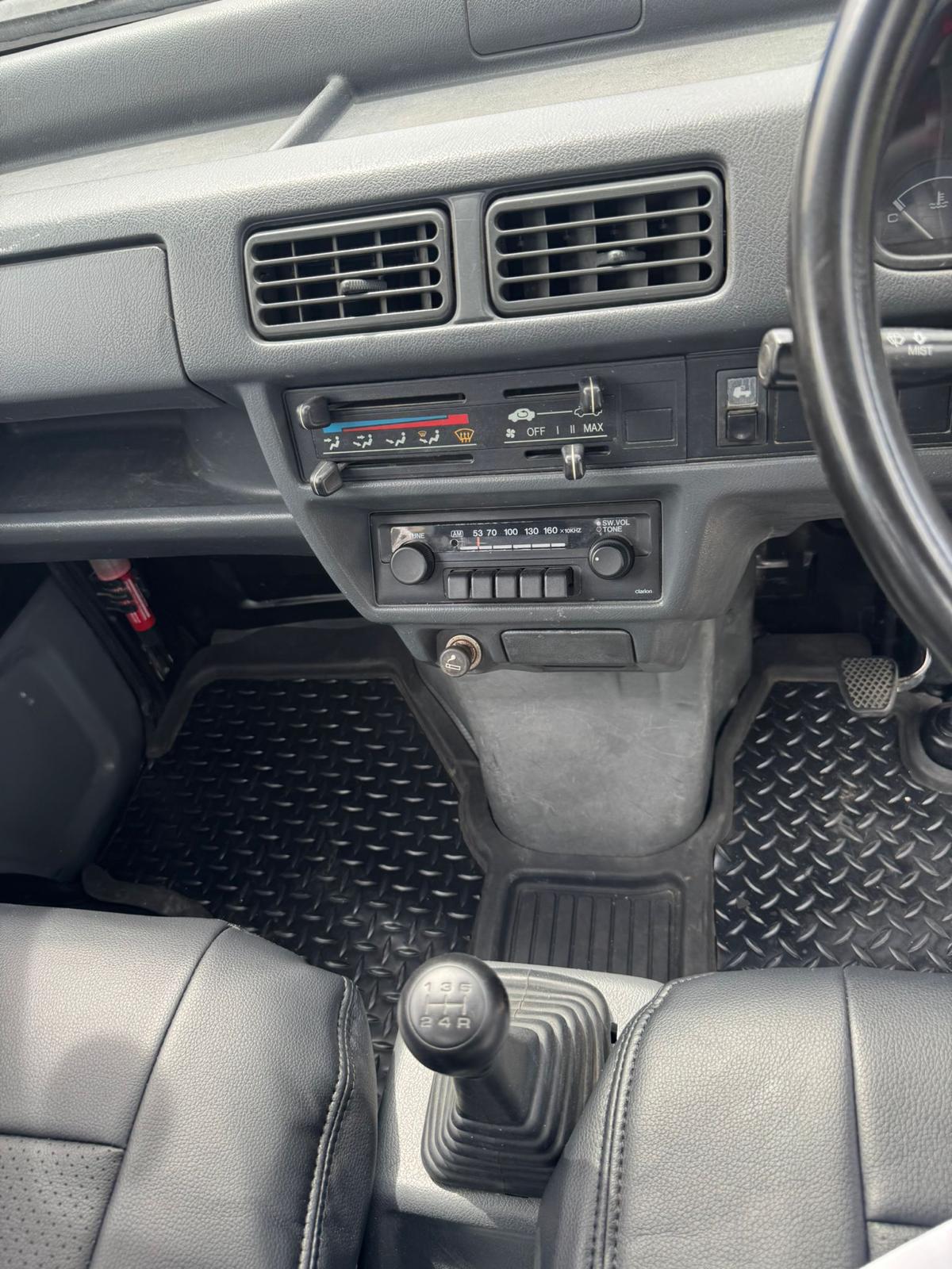Dark gray 1994 Honda Acty 4x4 kei truck, photo 9 of 11