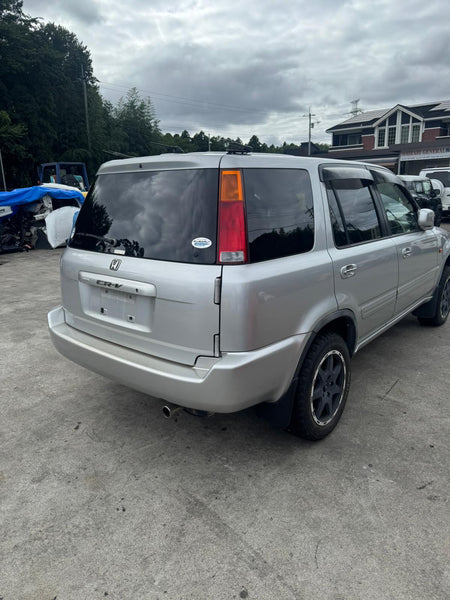 Silver 1999 Honda CR-V 4WD SUV, photo 7 of 13