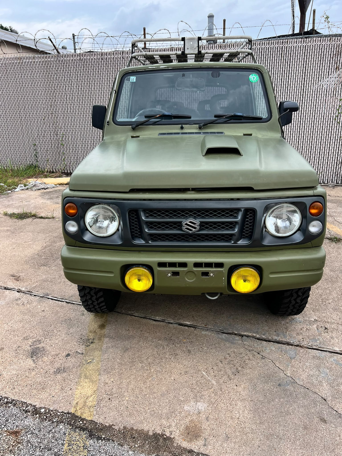 Green 1997 Suzuki Jimny 4x4 kei SUV, photo 2 of 14