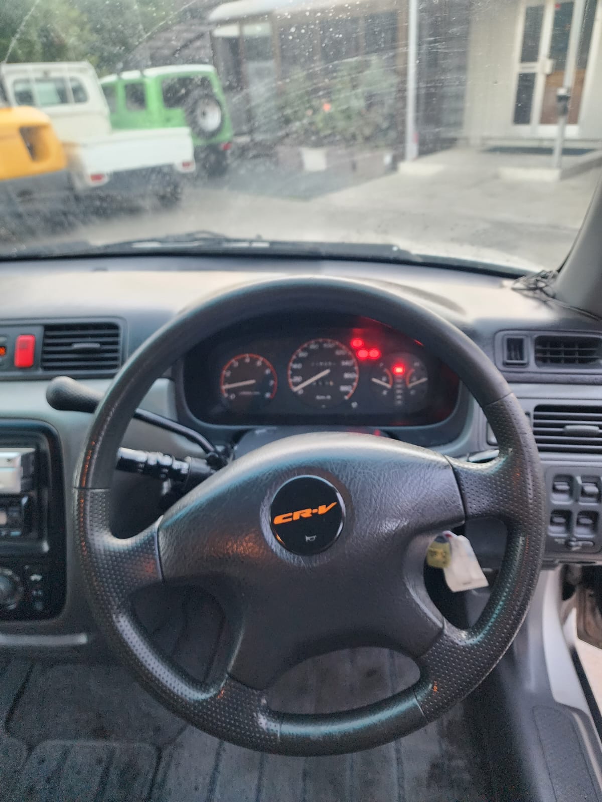 Silver 1997 Honda CR-V 4WD SUV, photo 12 of 19