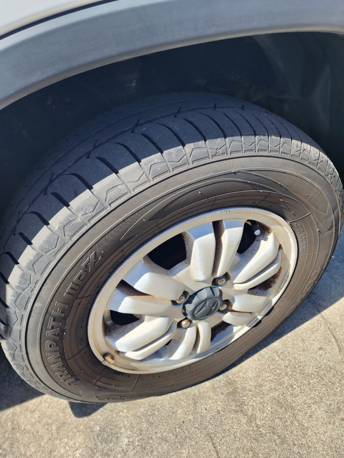 White 1996 Honda CR-V 4WD SUV, photo 6 of 18
