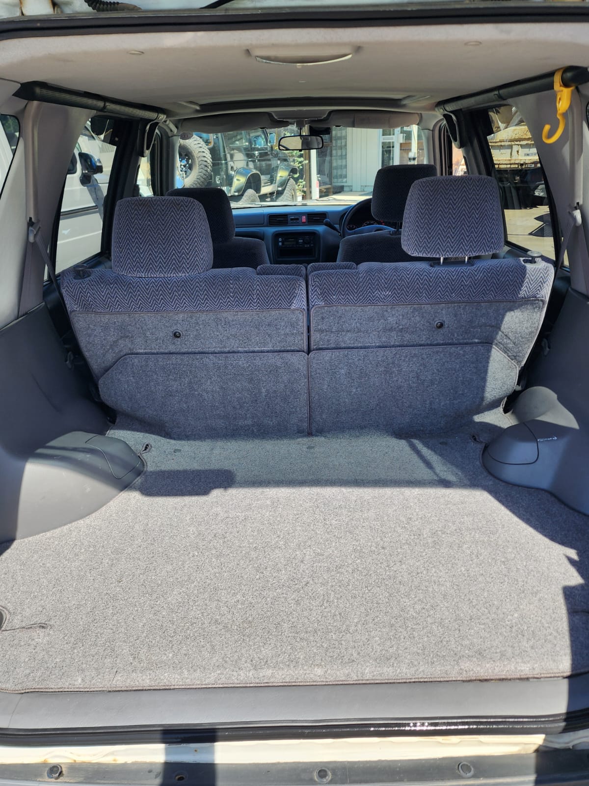 White 1996 Honda CR-V 4WD SUV, photo 16 of 18