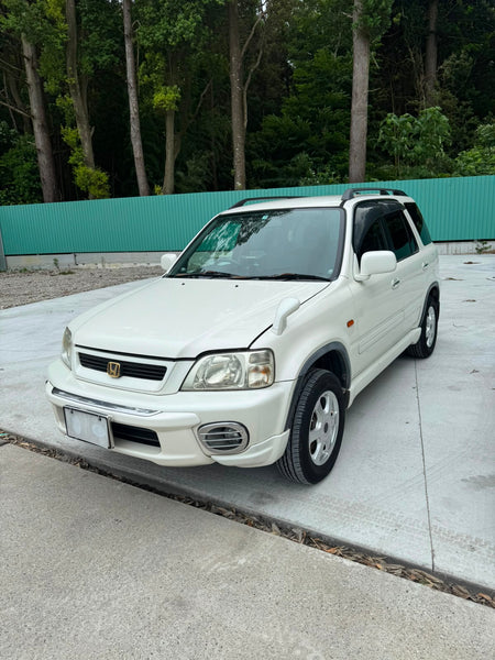 White 1999 Honda CR-V 4WD SUV, photo 2 of 15