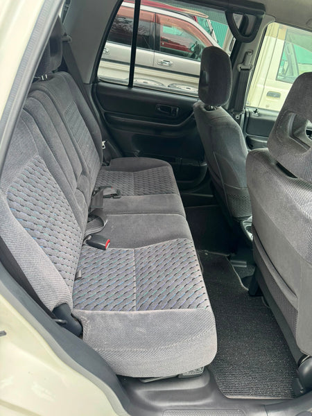 White 1999 Honda CR-V 4WD SUV, photo 5 of 15