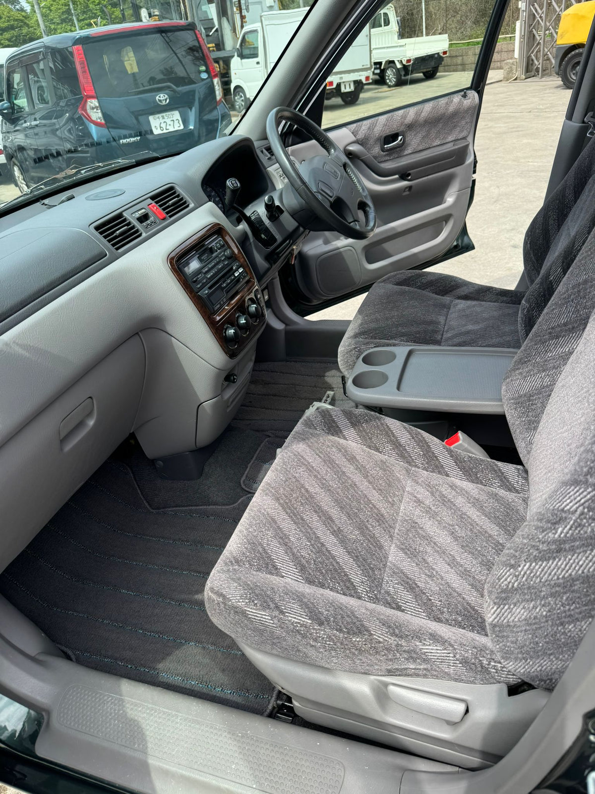 Green 1999 Honda CR-V 4WD SUV, photo 6 of 18