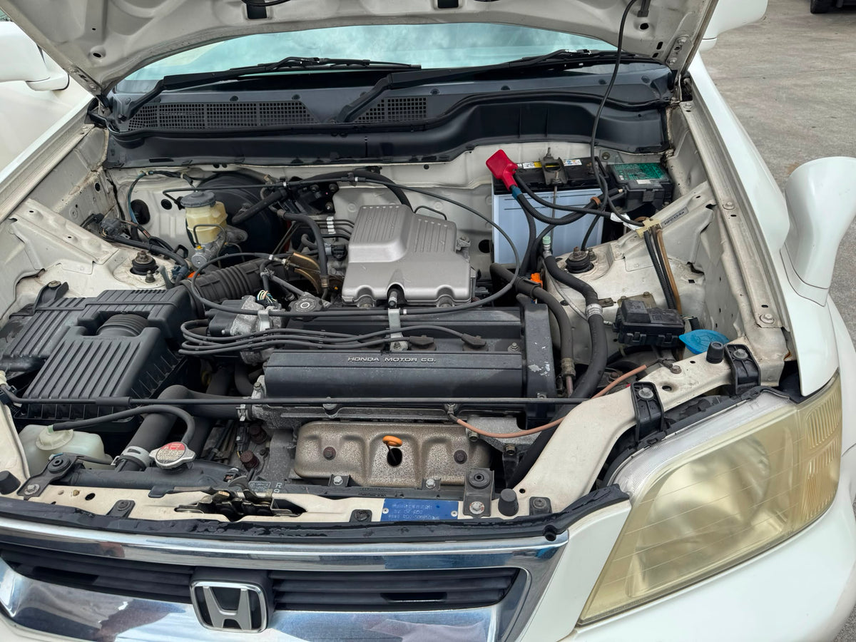 White 1999 Honda CR-V 2WD SUV, photo 14 of 16