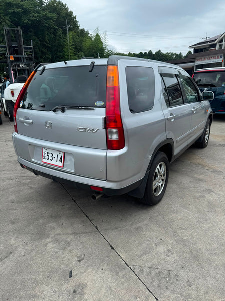Silver 2001 Honda CR-V 2WD SUV, photo 6 of 17