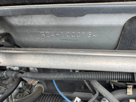Silver 2001 Honda CR-V 2WD SUV, photo 16 of 17
