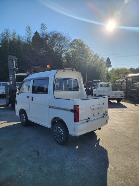 White 1994 Daihatsu Hijet Deck Van 4x2, photo 2 of 19