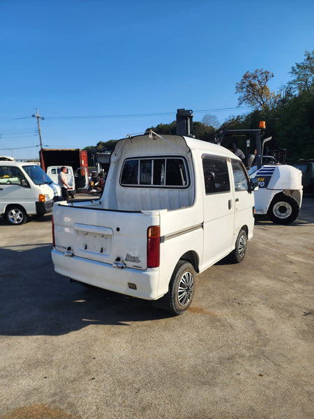 White 1994 Daihatsu Hijet Deck Van 4x2, photo 3 of 19
