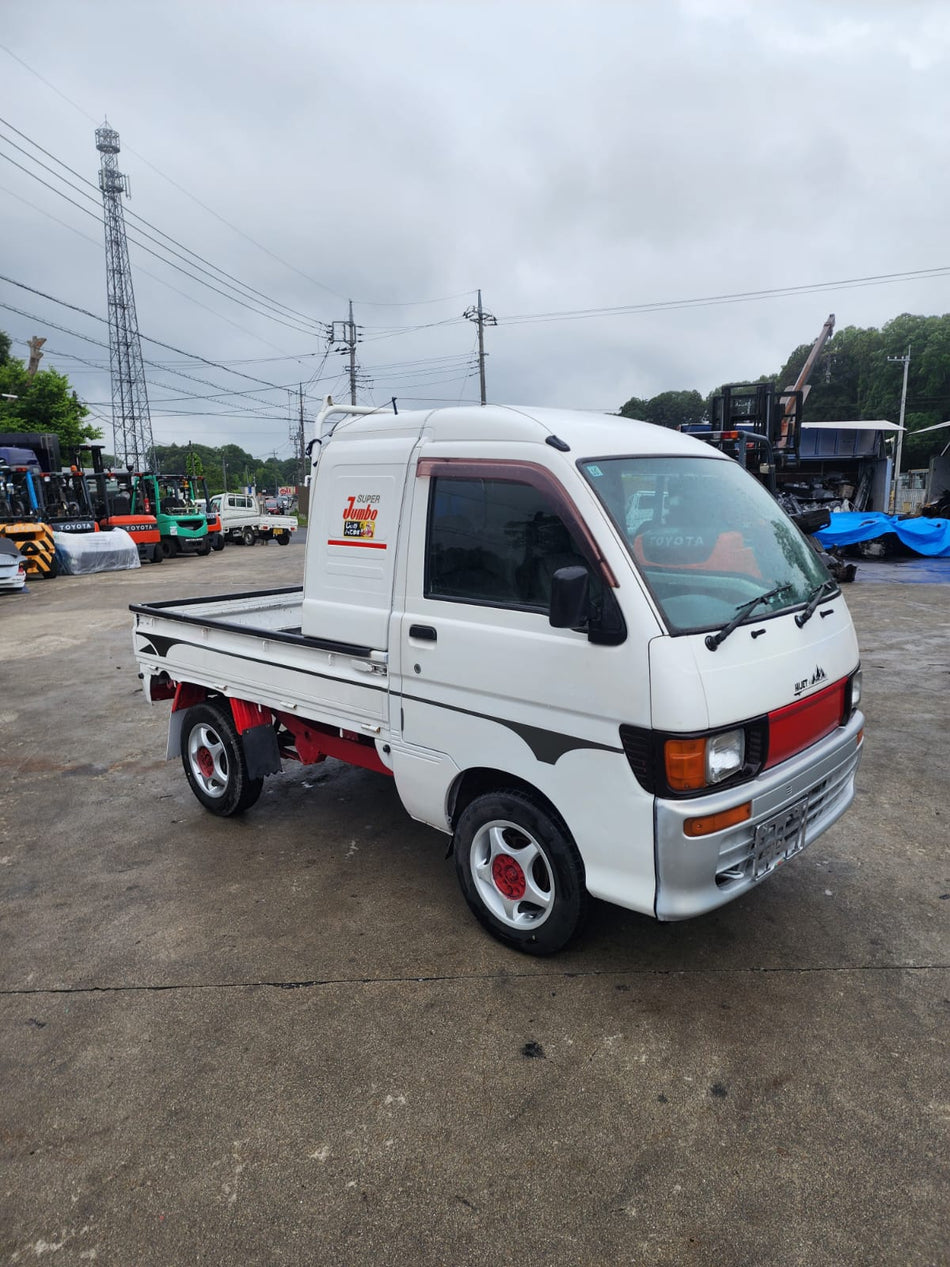 White 1998 Daihatsu Hijet Jumbo 4x4 kei truck, photo 1 of 16