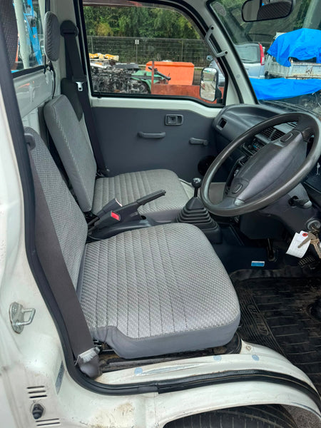 White 2000 Daihatsu Hijet 4x2 M/T kei truck, photo 10 of 12