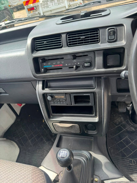 White 1999 Daihatsu Hijet 4x4 kei truck, photo 11 of 14