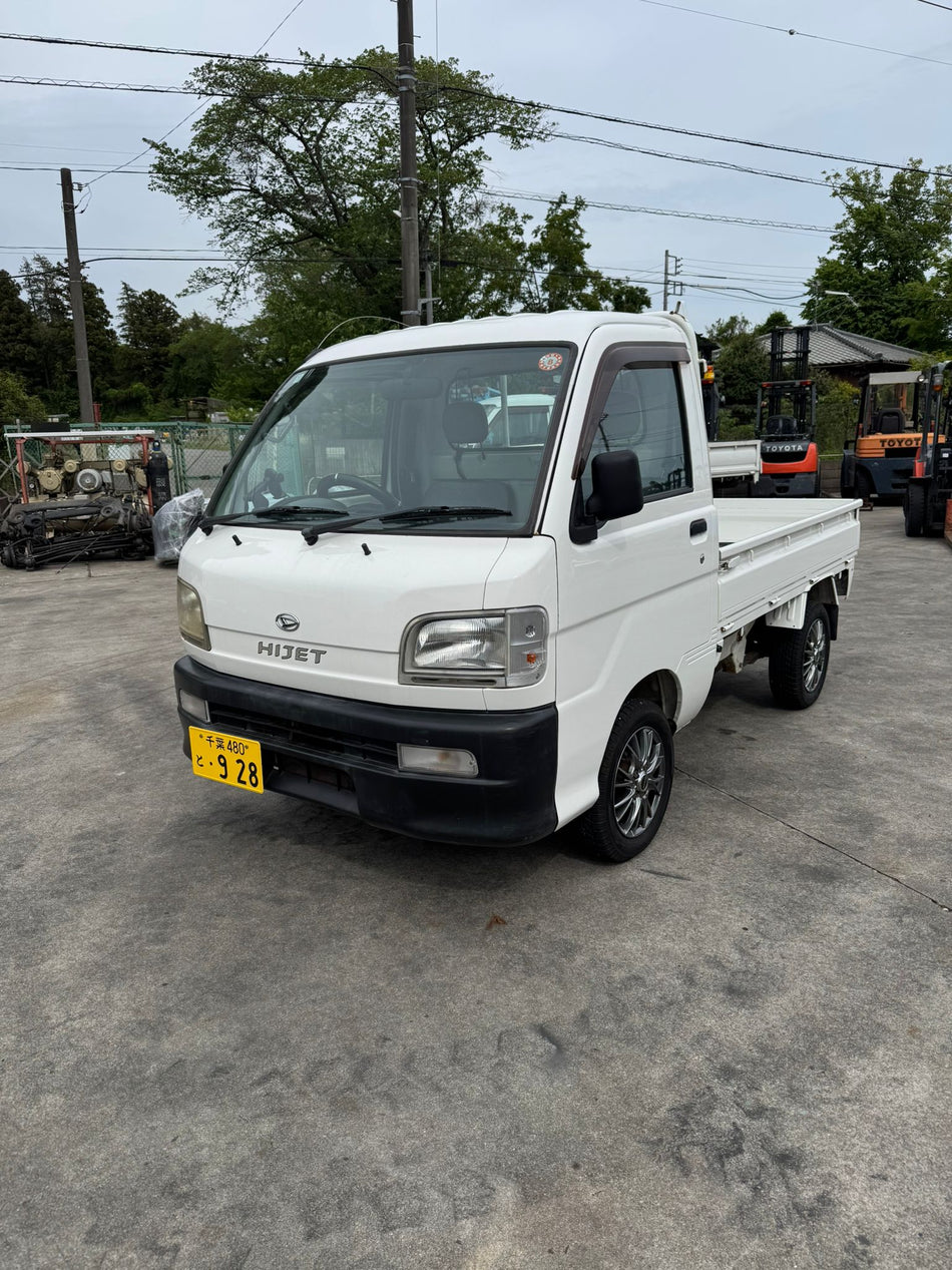 White 1999 Daihatsu Hijet 4x4 kei truck, photo 1 of 14